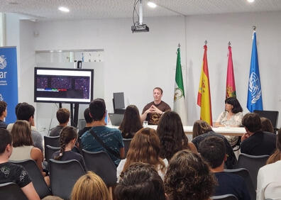 Outreach meeting with youths from the Málaga ASA association. September 2022